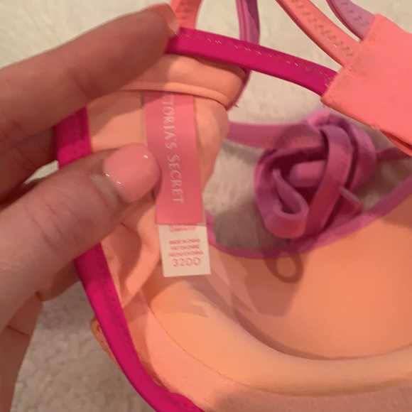 NWOT-Victoria’s Secret ombré halter tie bikini top - Picture 15 of 15